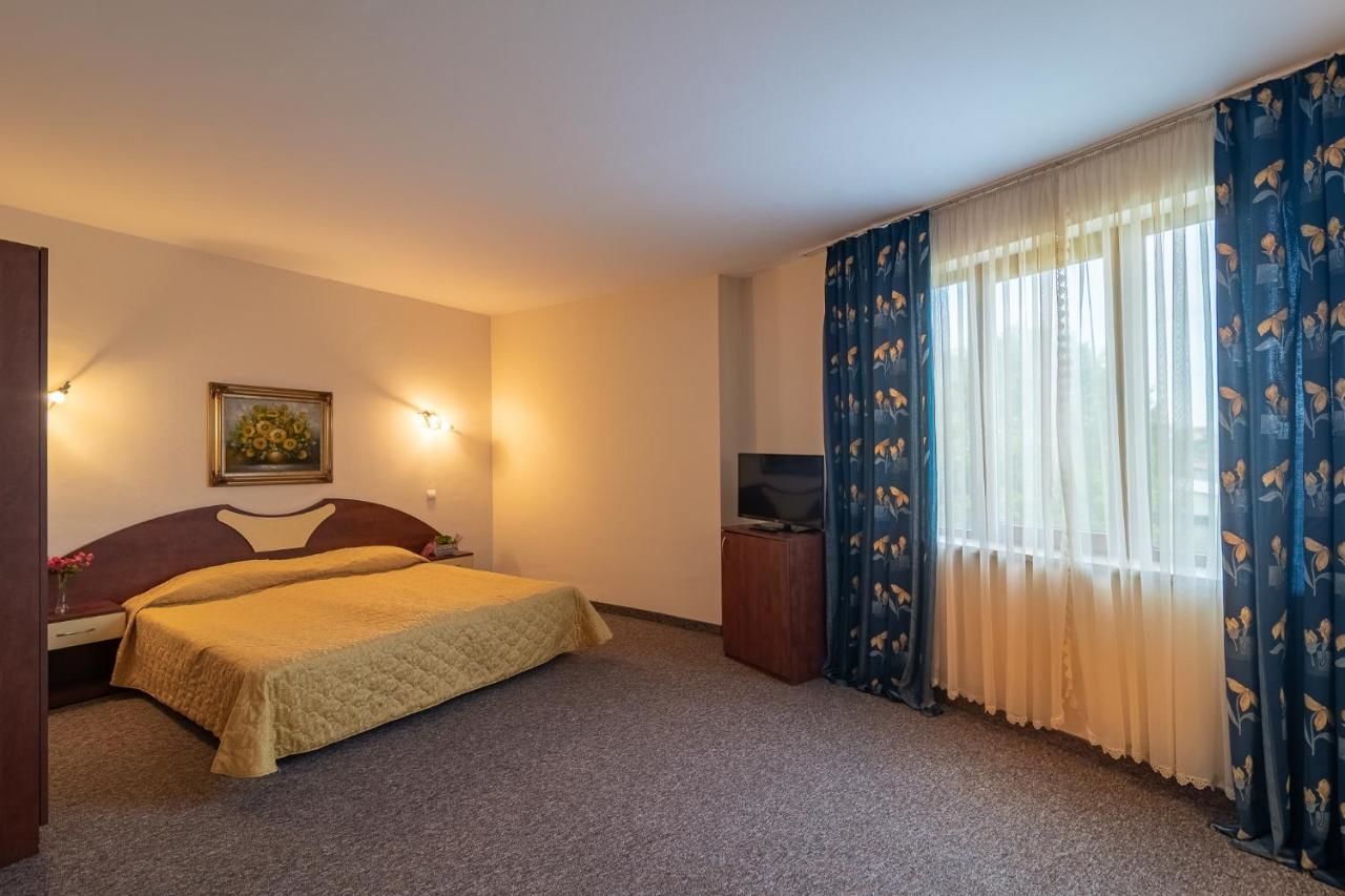 Отель Adamo Hotel Варна-44