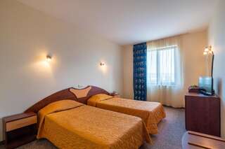 Отель Adamo Hotel Варна Двухместный номер с 1 кроватью или 2 отдельными кроватями-5